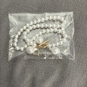 Chic Pearl Necklace and Earring Set